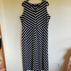 TALBOTS Plus Size Black and White Sleeveless Maxi Dress, Size 2Xp